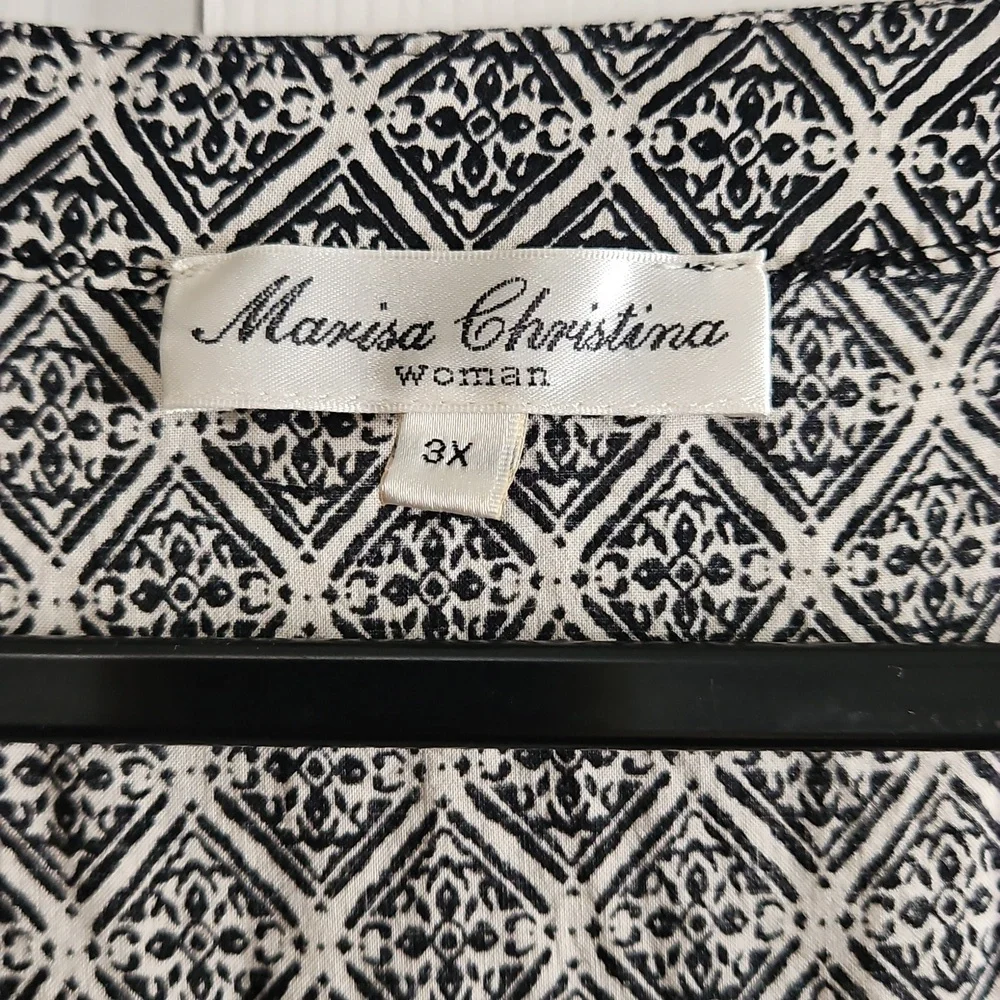 WEEKEND SALE! Marisa Christina Black and White Patterned Top - Picture 2 of 4